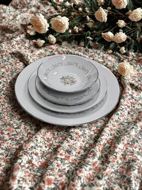Wentworth Fine China Margo pattern Dinnerware Set with Silver Scroll Accents